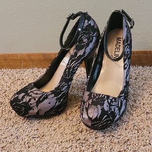 NWT😍 gothic lace buckle strap rhinestone heels